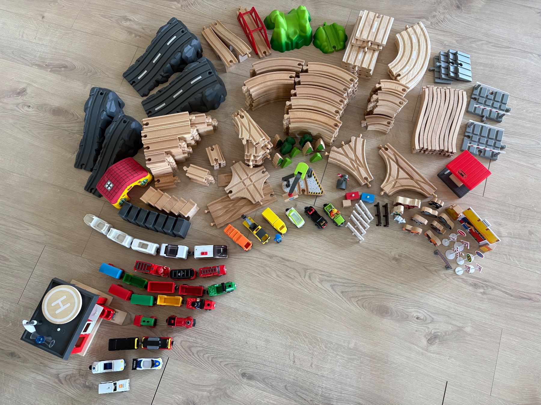 Brio Giocattoli: Briobahn (über 250 Teile!) – Nuovo (secondo la descrizione) da Oberengstringen venduto da luc5109 4