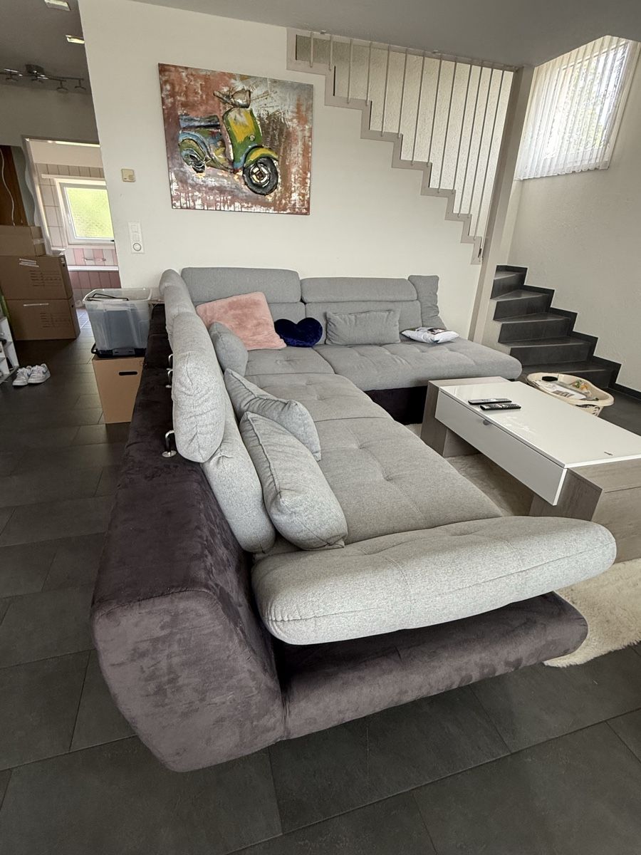 Conforama Divani: Ecksofa grau/anthrazit guter Zustand – Usato da Oberbüren venduto da ste_g6x5 1