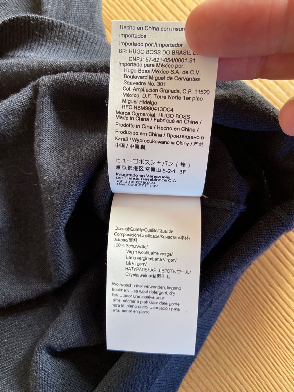Hugo Boss Pullover & Sweatshirts: Nuovo pull Hugo Boss donna – Neu und originalverpackt aus Davesco-Soragno von dvf_7h6d 4