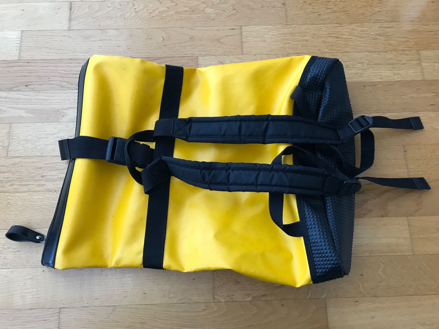 Bree Zaini: Bree Rucksack in gelb/schwarz – Usato da St.Gallen venduto da bubo2008 2