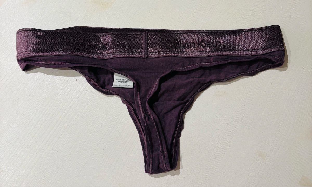 Calvin Klein Sonstige Unterwäsche: Calvin Klein String – Neu und originalverpackt aus Küssnacht am Rigi von michimove 1