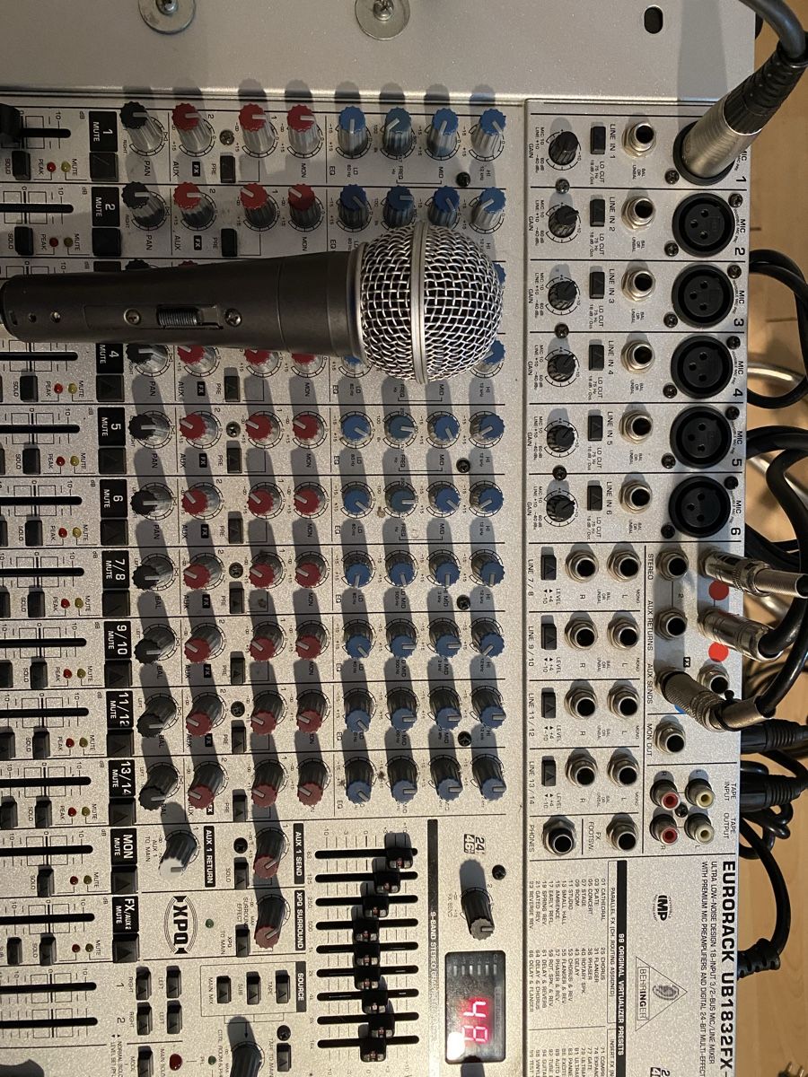 Behringer Platines de mixage: Behringer Mixer – D'occasion à sulgen par 270963 1