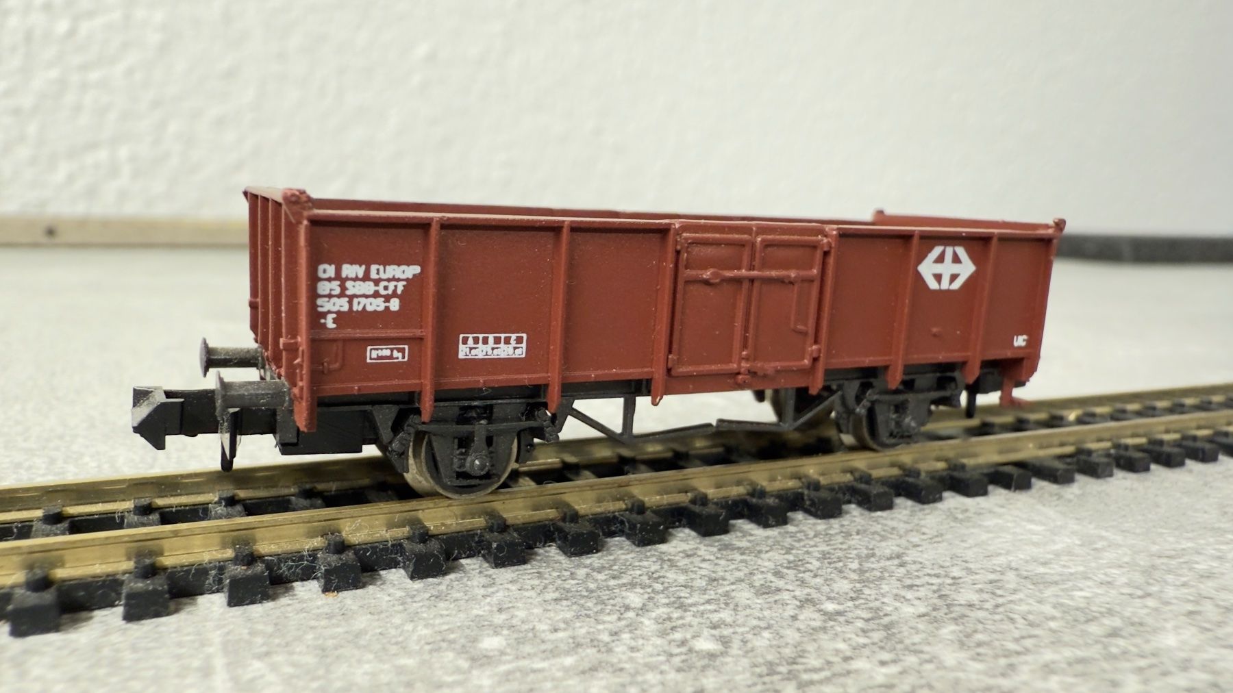 Rivarossi Modellini di ferrovie: Rivarossi Güterwagen Spur N – Usato da Windlach venduto da Kelebra