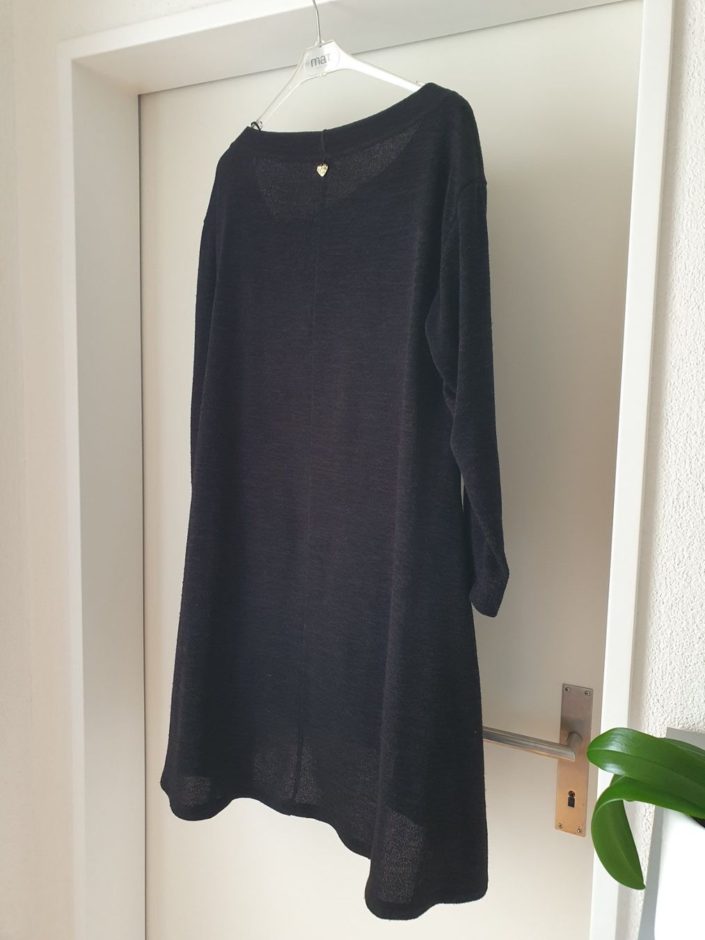 Maglioni & Felpe: Edler LongPullover Kleid mat Gr. M=48 schwarz mit Pailleten – Usato da Zweidlen venduto da Shubli 4