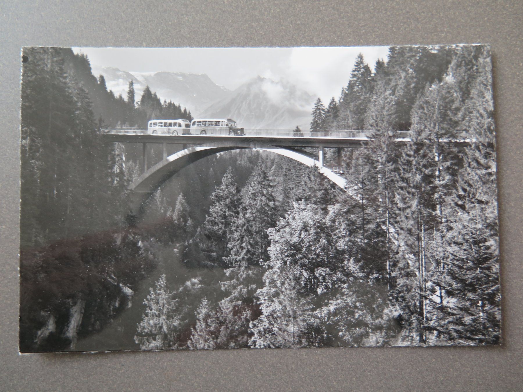 Cartes postales: ACHSETEN - POSTAUTO FRUTIGEN-ADELBODEN – D'occasion à Wittenbach par lipasal