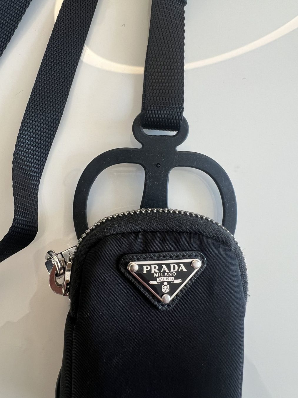 Prada Borse: Prada Re-Nylon Smartphone-Etui – Usato da Bülach venduto da deinmica 1