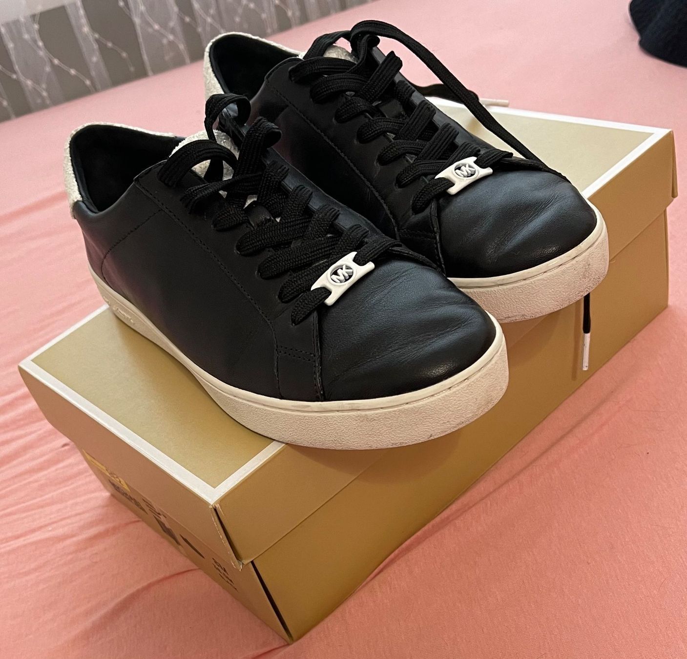 Michael Kors Damenschuhe: Michael Kors Schuhe – Gebraucht aus Winterthur von HilKa