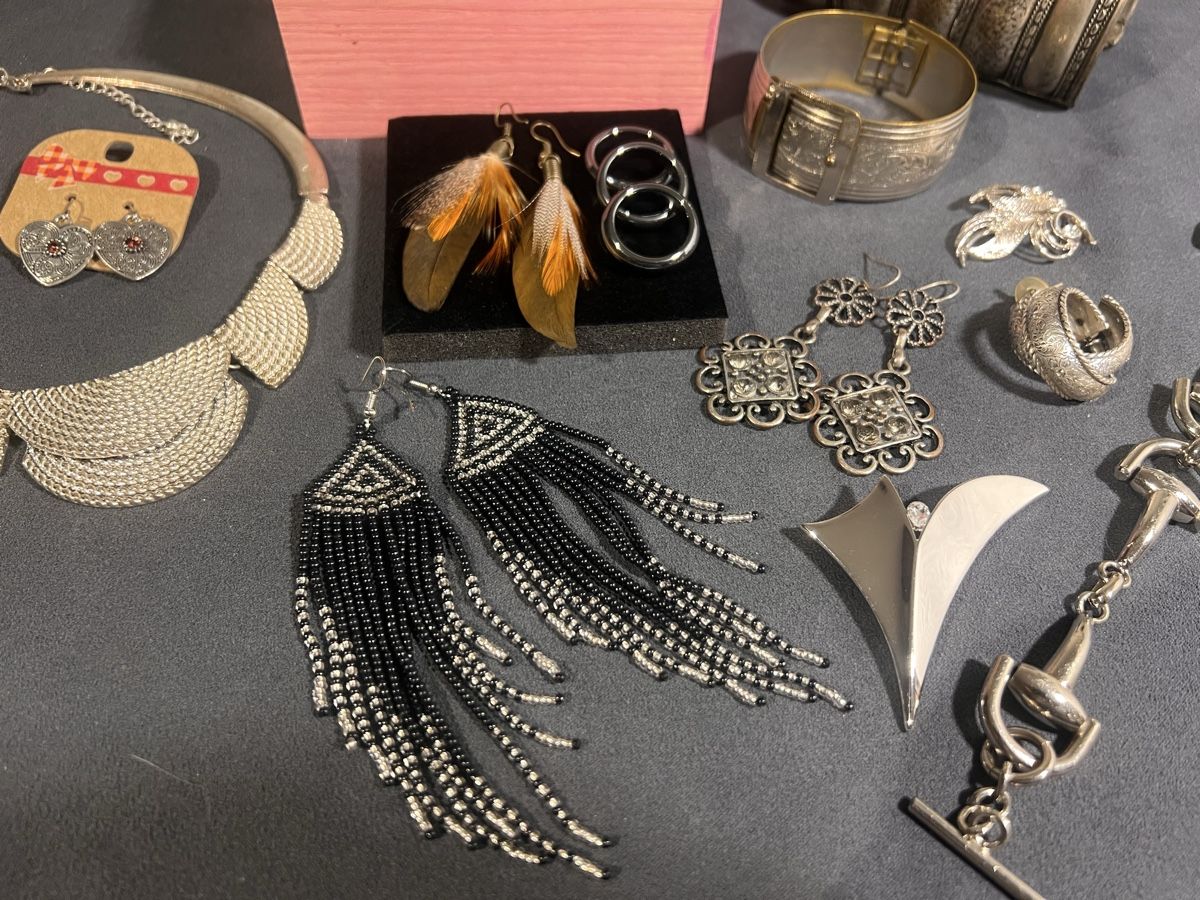Altri gioielli: Lot de bijoux – Usato da St-Pierre-Clages venduto da ste_xk6p 5