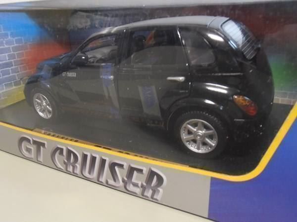 Chrysler Modellini d'auto: Chrysler GT Cruiser , Motor Max , 1:18 – Nuovo e nell'imballaggio originale da Goldach venduto da Feivel9 1