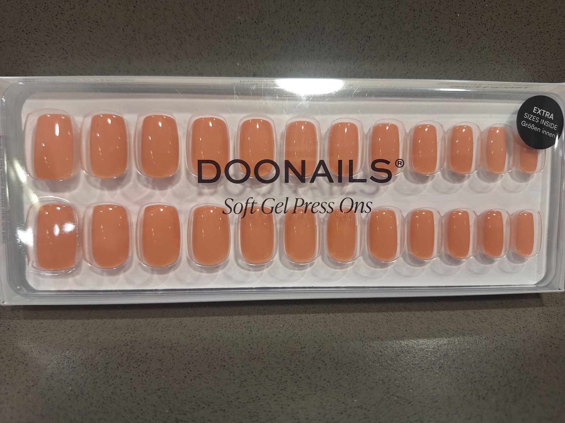 Ongles artificiels: DOONAILS Soft Gel Press Ons / Short Square / Peach Please – Neuf avec emballage d'origine à Zürich par Susan1510