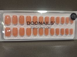 DOONAILS Soft Gel Press Ons / Short Square / Peach Please