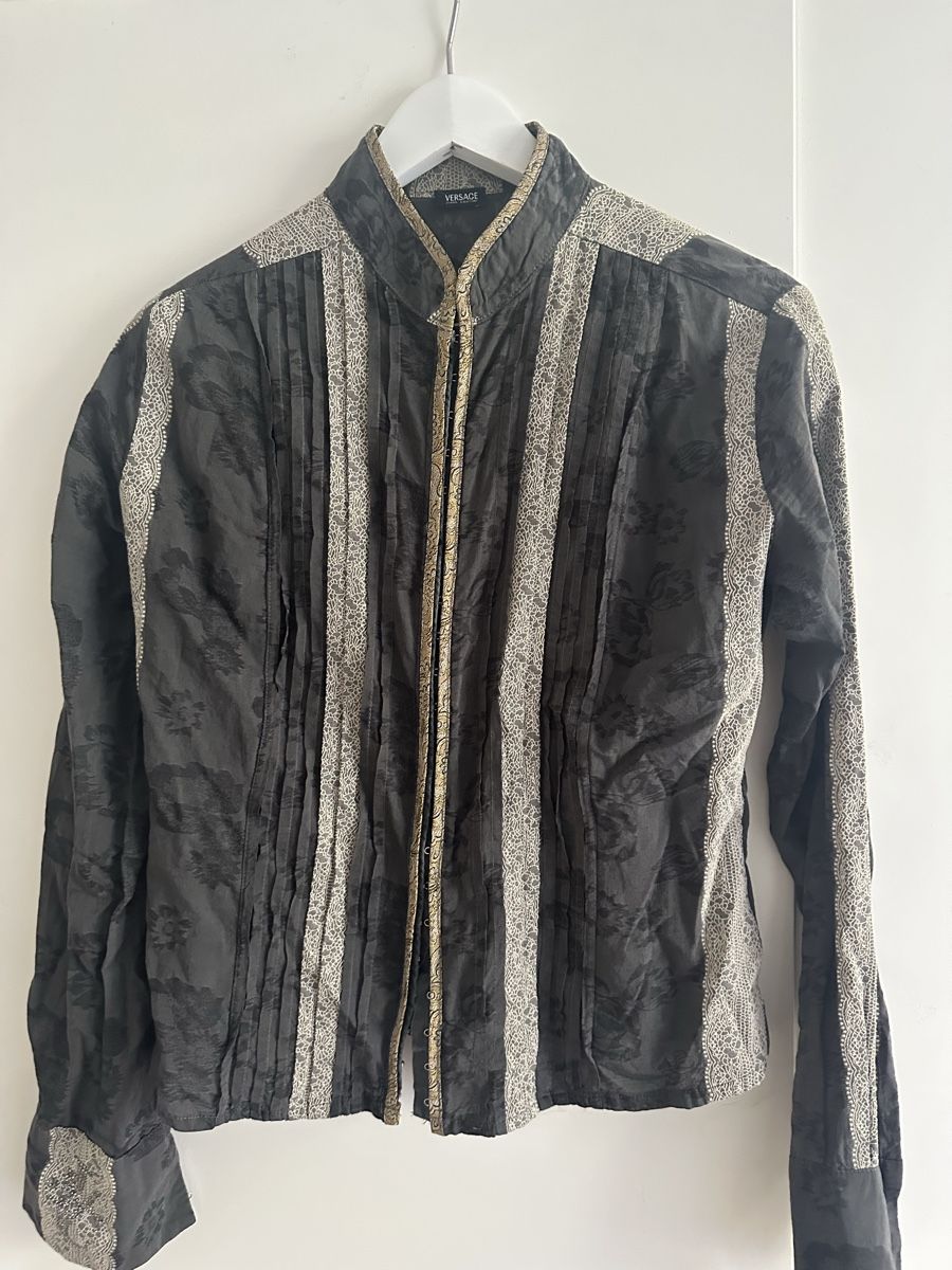 Versace Blusen: Versace  Bluse neuwertig xs – Neu (gemäss Beschreibung) aus Zollikon von 75patrizio