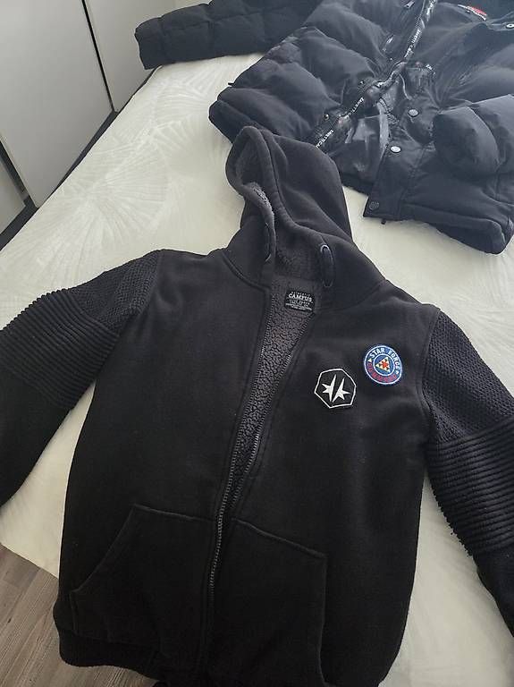 Vestes: Winterjacken – D'occasion à Liestal par det_6fbf 1