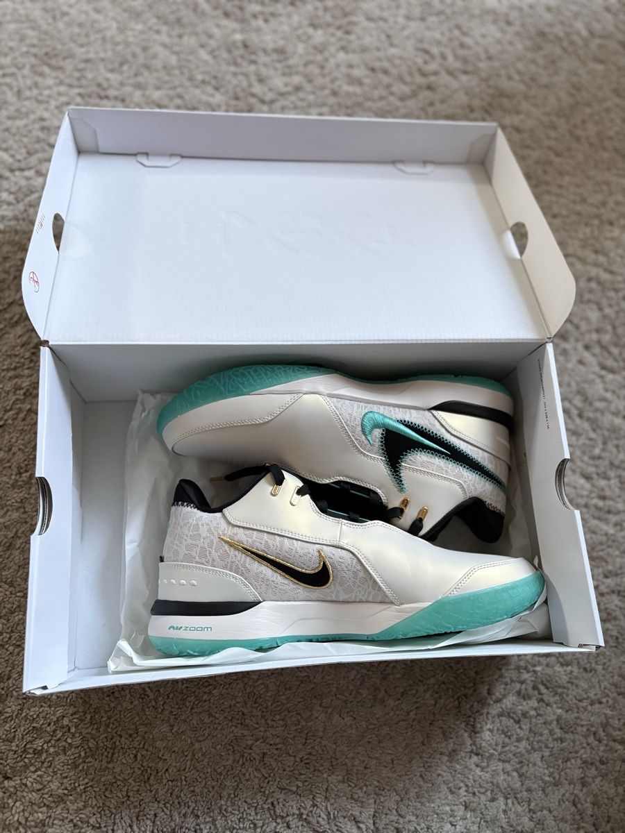 Nike Scarpe da uomo: Nike lebron nexxt gen Liverpool – Nuovo e nell'imballaggio originale da Le Grand-Saconnex venduto da gas_x9hh
