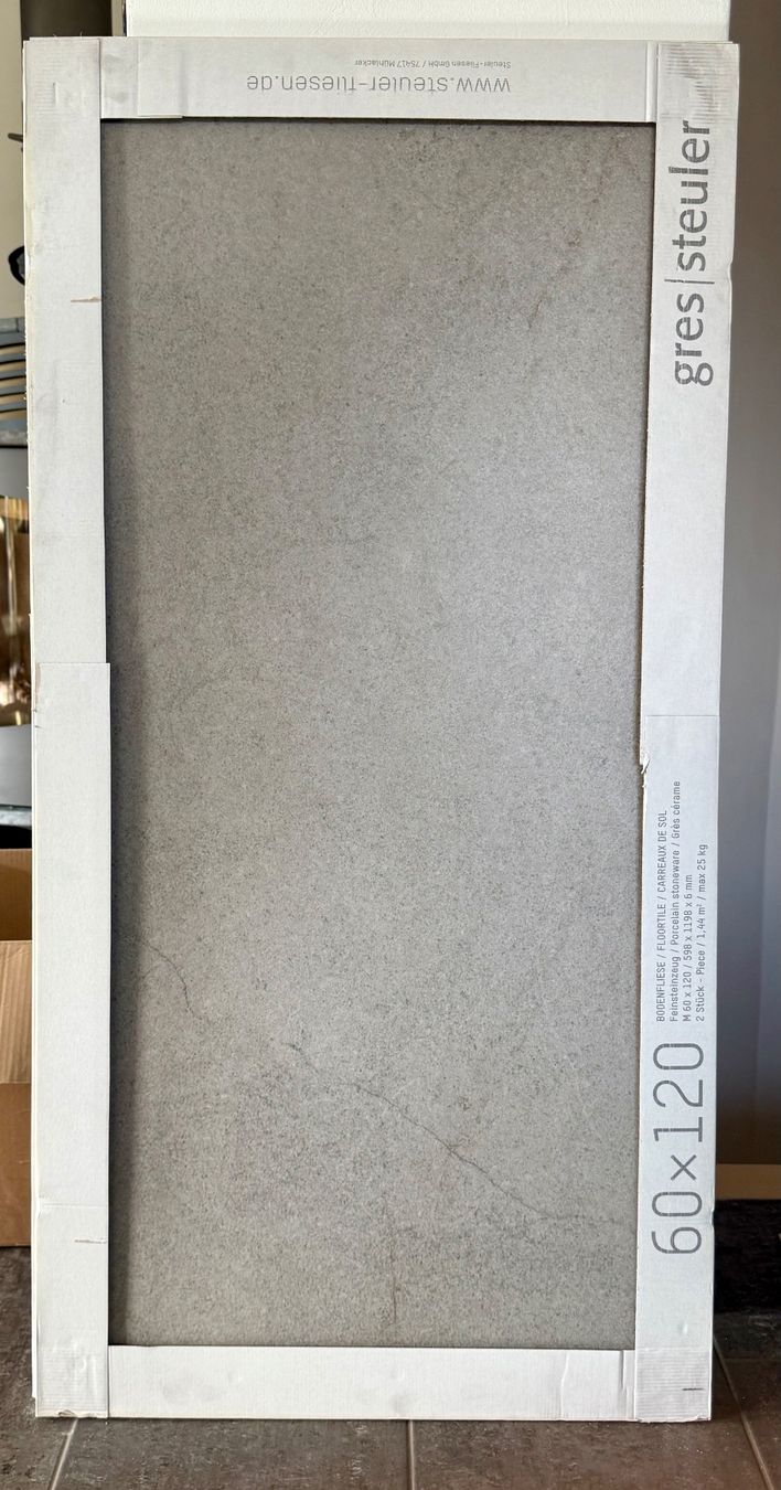 Rivestimenti per pavimenti: Bodenplatte Plättli Fliesen 120x60 – Nuovo e nell'imballaggio originale da Effretikon venduto da A11A 1