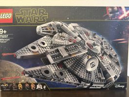 LEGO Star Wars 75257 Millennium Falcon