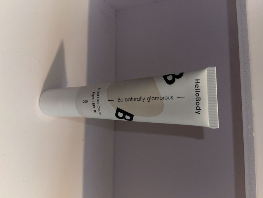 Gesichtspflege: HelloBody tinted face cream SPF15 – Neu (gemäss Beschreibung) aus Oftringen von tola19