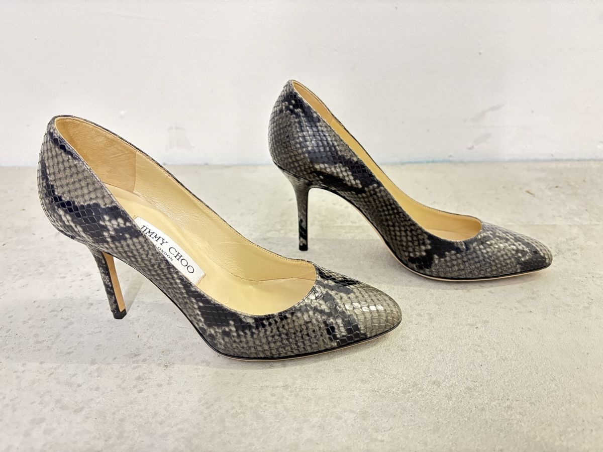 Jimmy Choo Damenschuhe: NEW ⭐️ JIMMY CHOO Pumps Gilbert Python Size 37 – Neu und originalverpackt aus Winterthur von Atelier.W 2