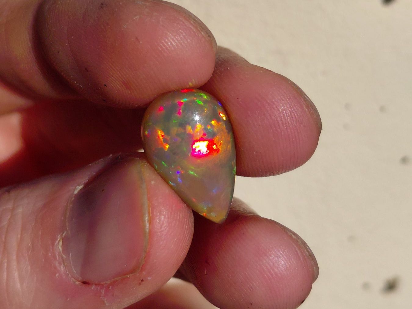 Pietre preziose: Sublime Welo Opal Top Cutting – Usato da Bévilard venduto da Yougems 7