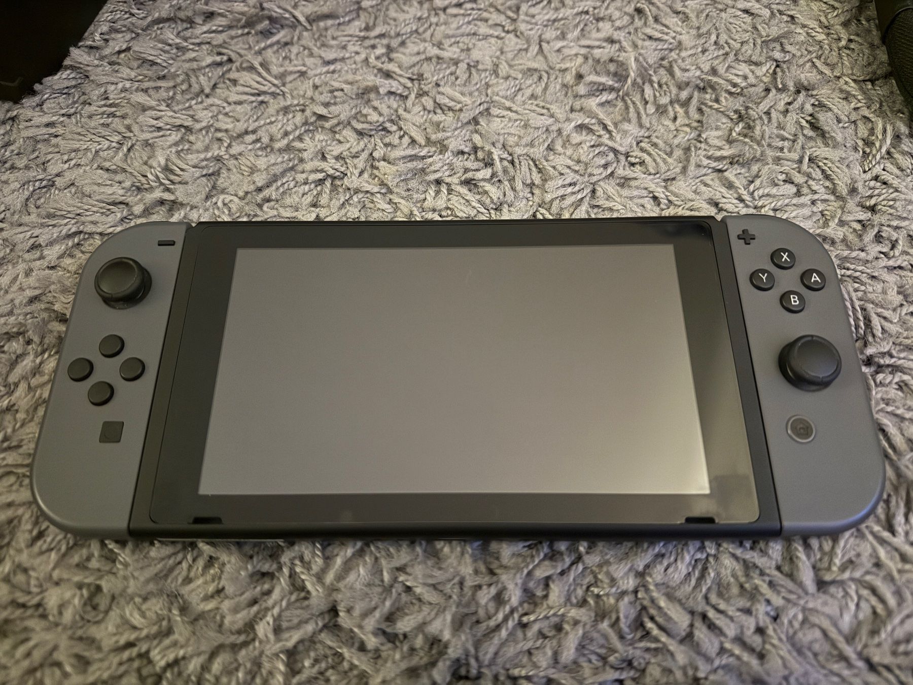 Nintendo Console: Nintendo Switch mit Zubehör und Spiel – Usato da Schwerzenbach venduto da Re-Villo 1