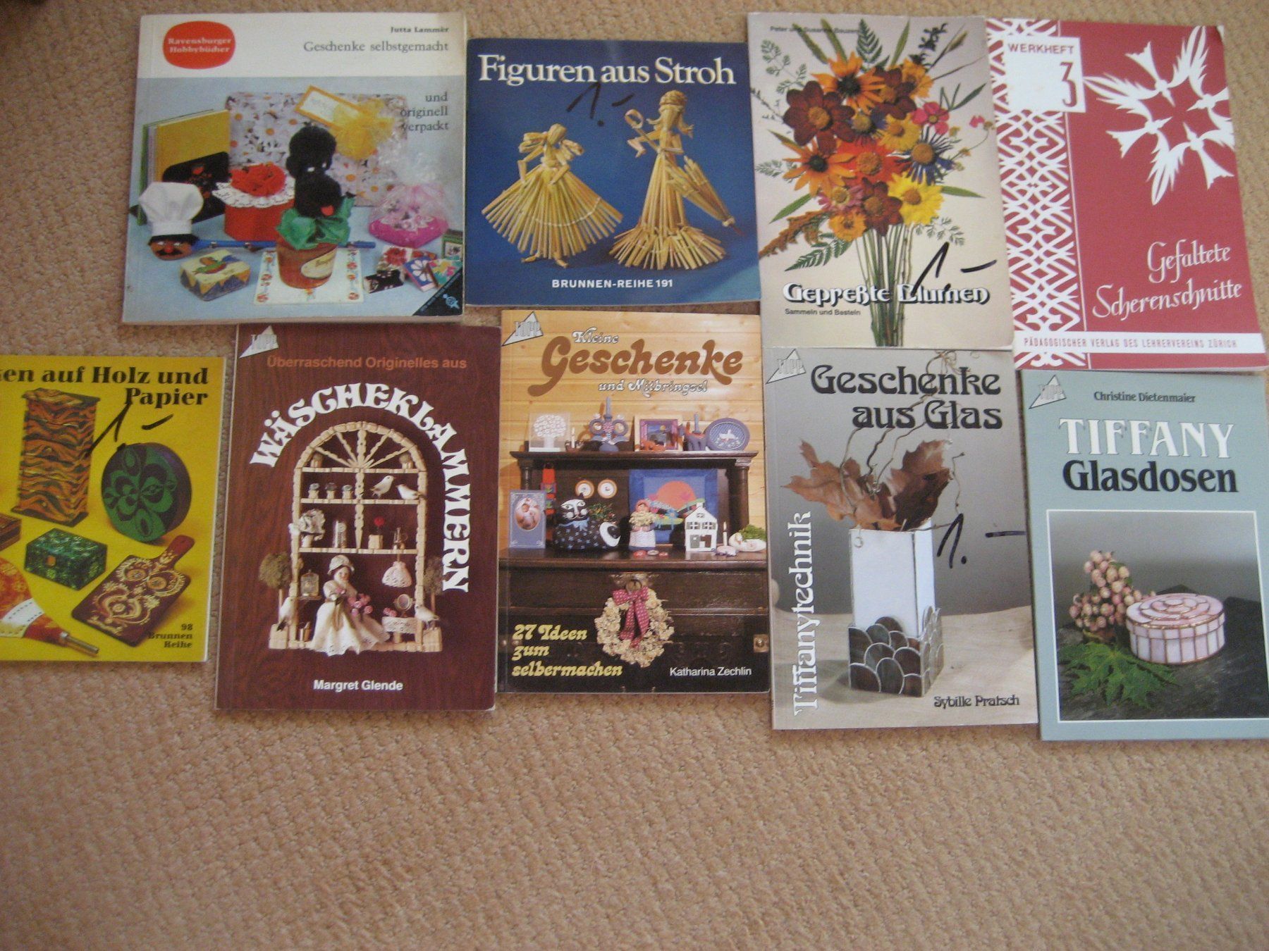 Libri: 9 verschiedene Bastelbücher – Usato da Wettswil venduto da paradores