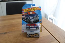 Hot Wheels HW 55 Race Team 2023 Dodge Van 2/5 L