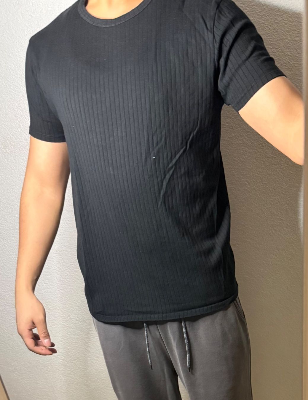 T-shirt: Schwarzer Shirt – Usato da Suhr venduto da sel_w2yg