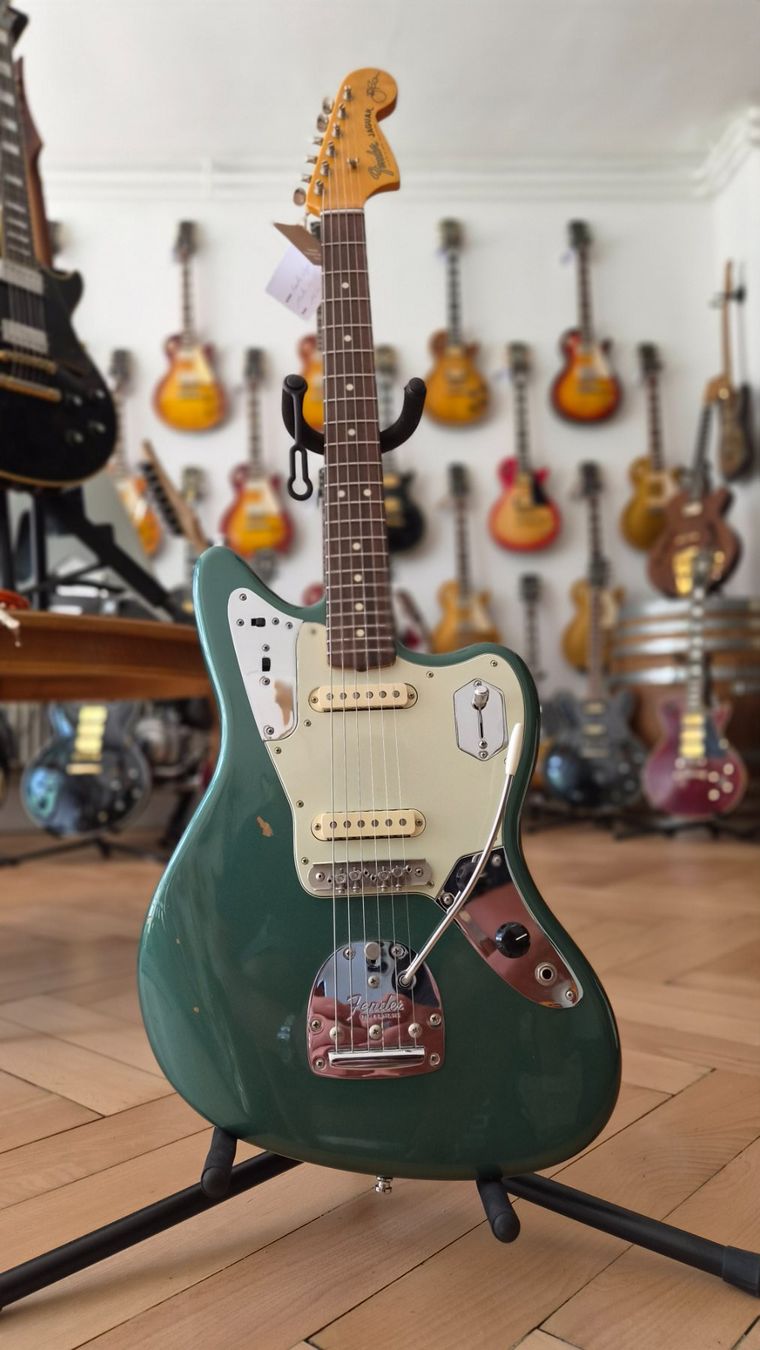 Fender Strumenti musicali: Fender Jaguar Johnny Marr – Usato da pieterlen venduto da AntonelloGuitars 1