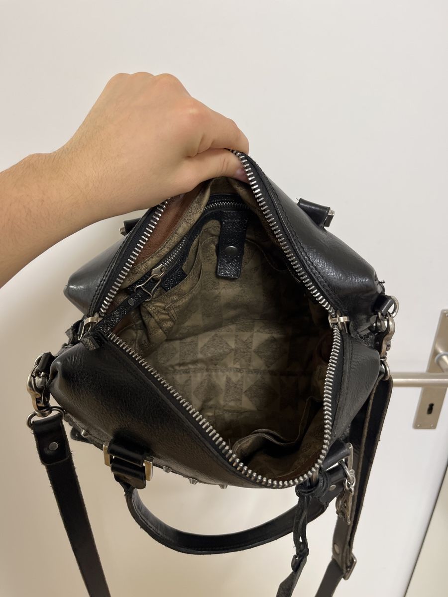 As98 Taschen für Damen: Schwarze silberne Ledertasche AS98 – Gebraucht aus Richterswil von Nic_s 3