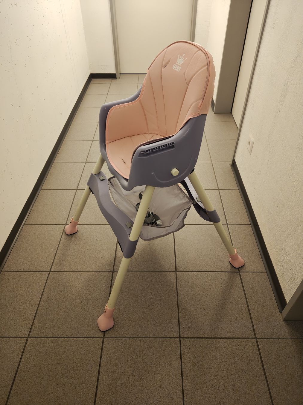 Seggioloni: Kinderhochstuhl mit Sitzverkleinerer rosa/grau – Usato da Wattwil venduto da nuz_v66l 5
