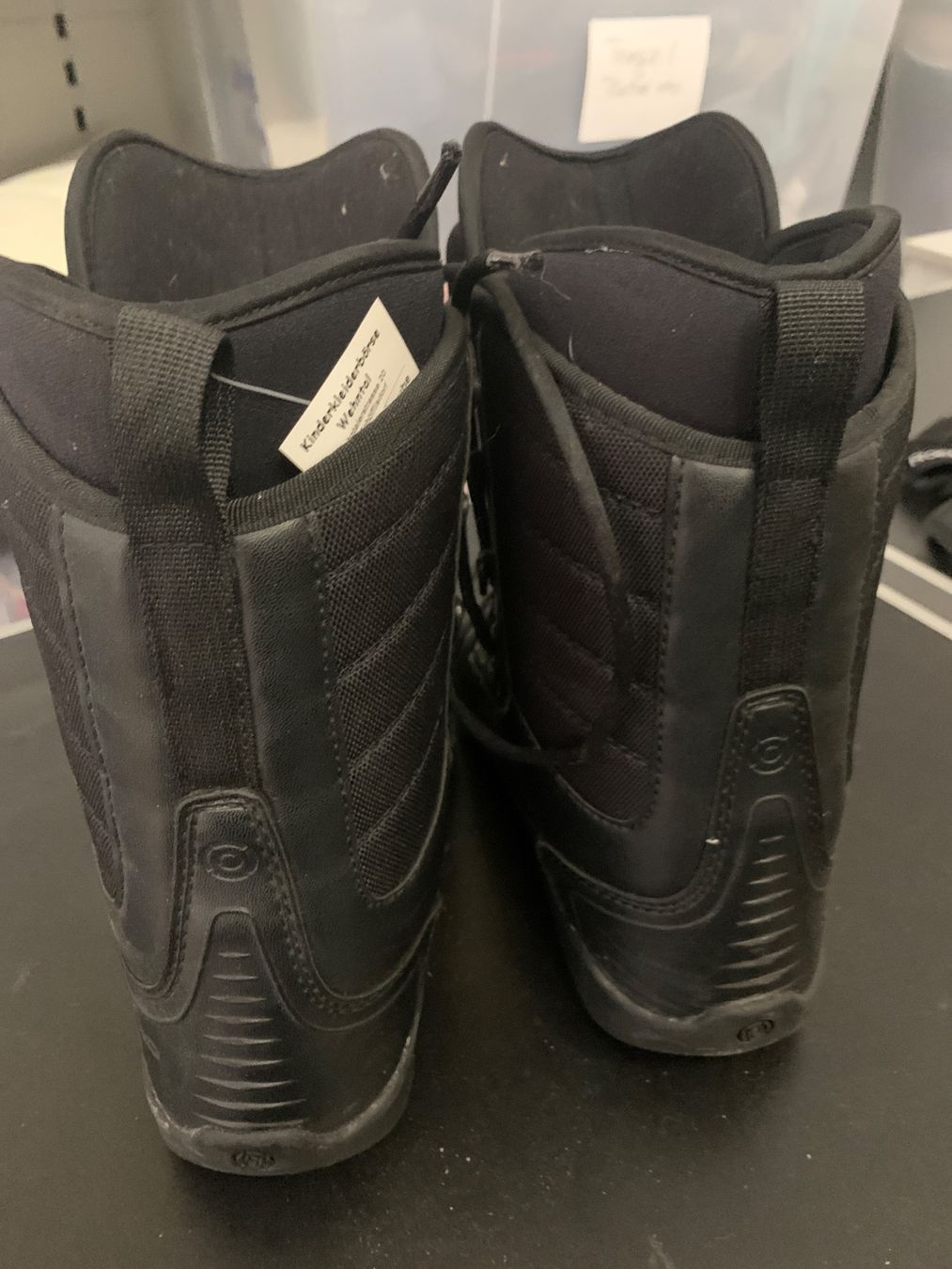 Snowboard Nitro Scarpe da uomo: Snowboard Schuhe Nitro Gr. 38 2/3 – Usato da Oberweningen venduto da Bumblebee2 2