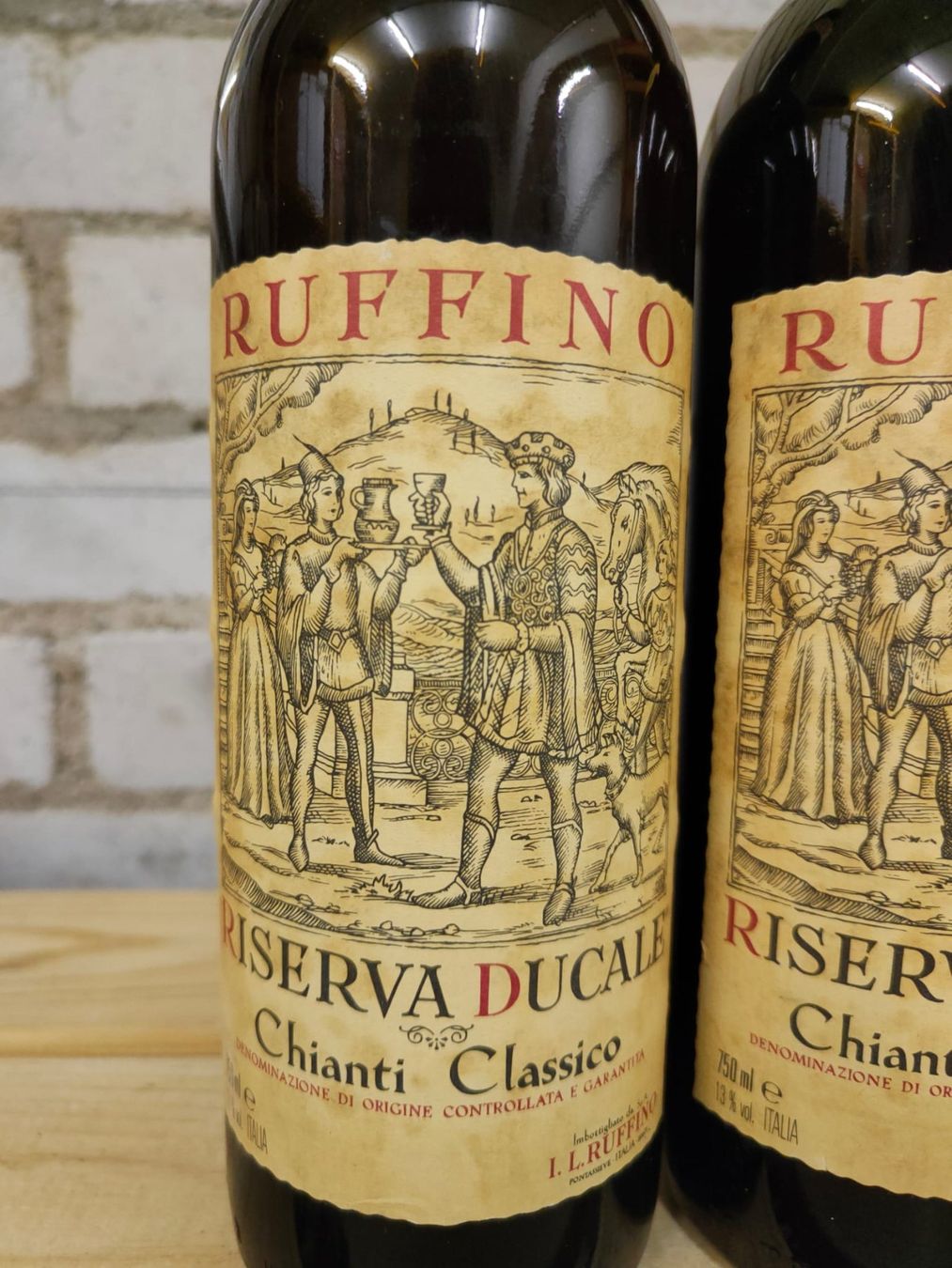 Vino: 2x 1987 Chianti Classico Ruffino Riserva Ducale – Nuovo (secondo la descrizione) da Münchenstein venduto da wusmarino 1