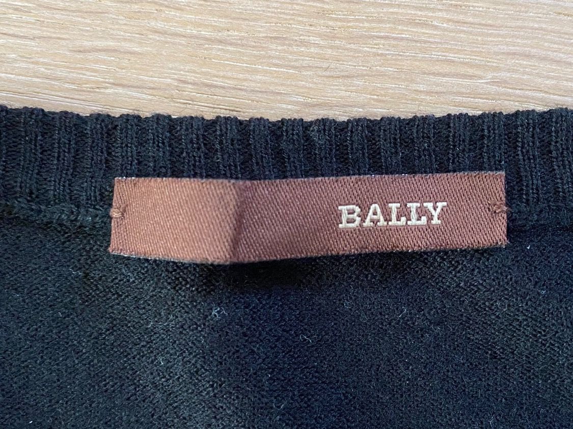 Bally Pullover & Sweatshirts: Neuwertiger schwarzer Bally Pullover Grösse 36 – Gebraucht aus Winkel von Flyhy2020 6