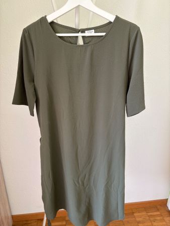 Kleid olivgrün Grösse 36