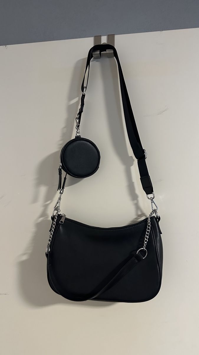 H&M Borse: H&M I Schwarze Tasche – Nuovo (secondo la descrizione) da Ennetbaden venduto da Ansano