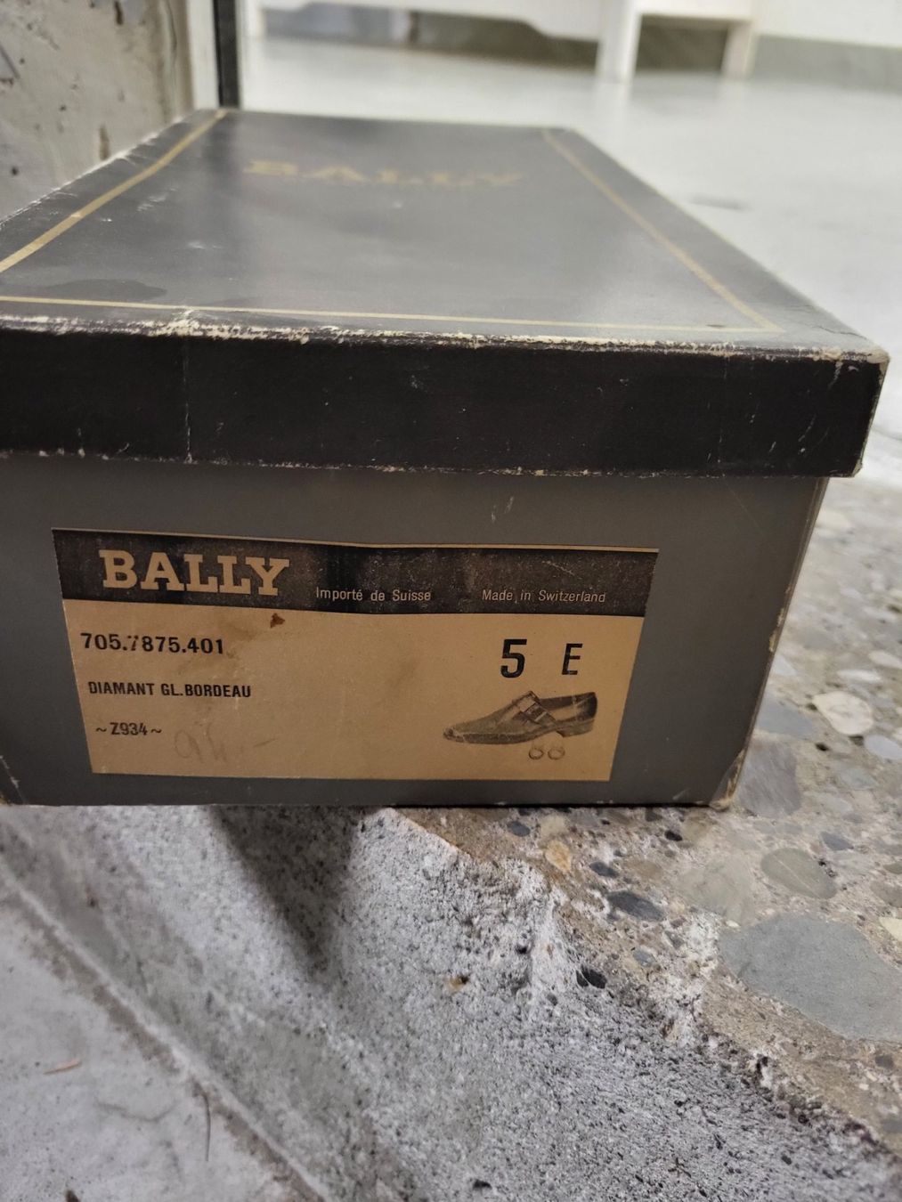 Transportkisten: Antike Bally-Schuhschachtel – Gebraucht aus Rümlang von Turrin