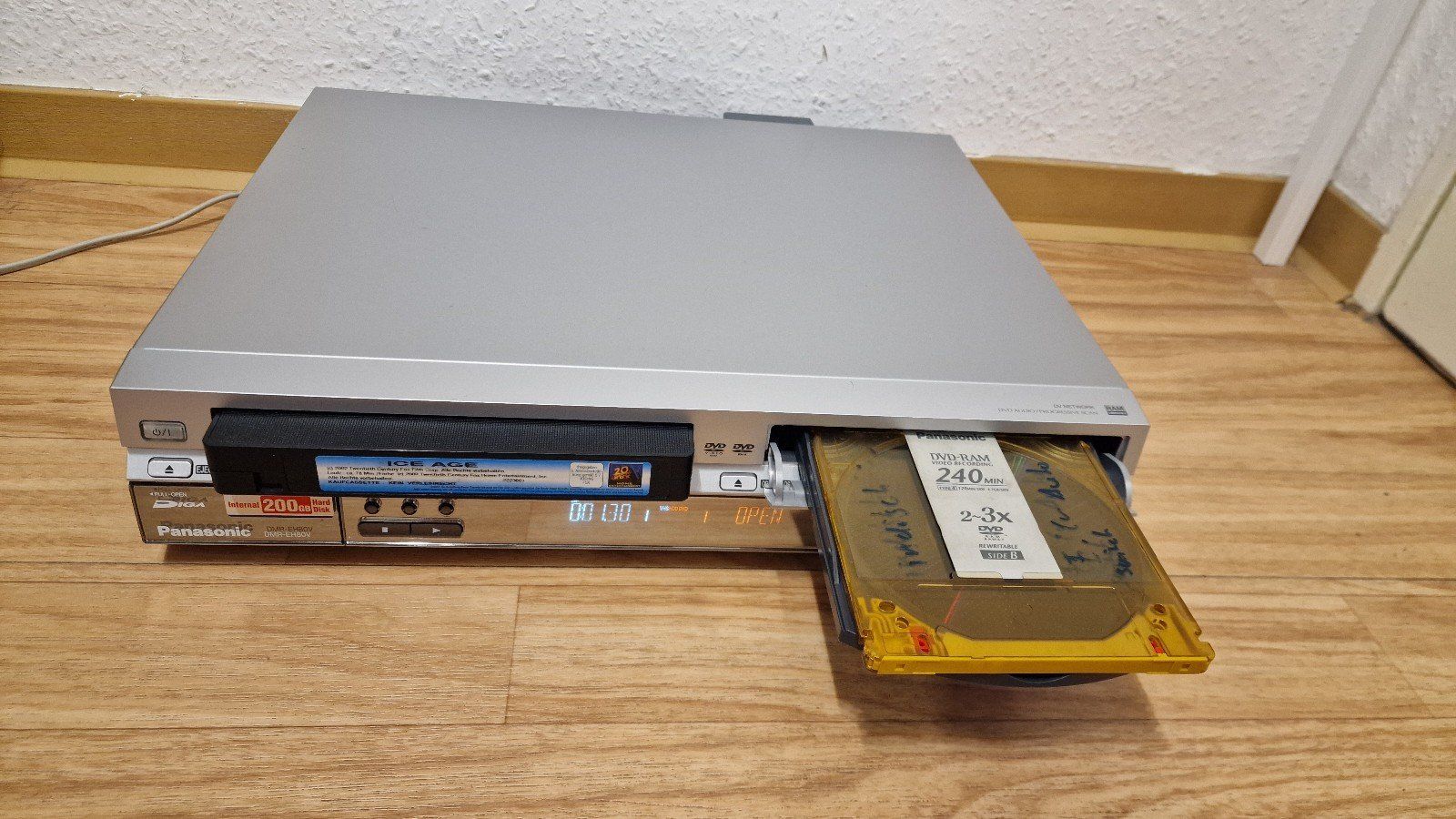 Panasonic Aufnahmegeräte: PANASONIC VCR /DVD/HDD REKORDER dmr e80 revidiert – Gebraucht aus Bettlach von bet_zy9k 6