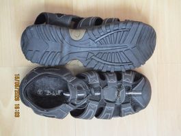 BADE- UND STRANDSANDALEN GR. 45