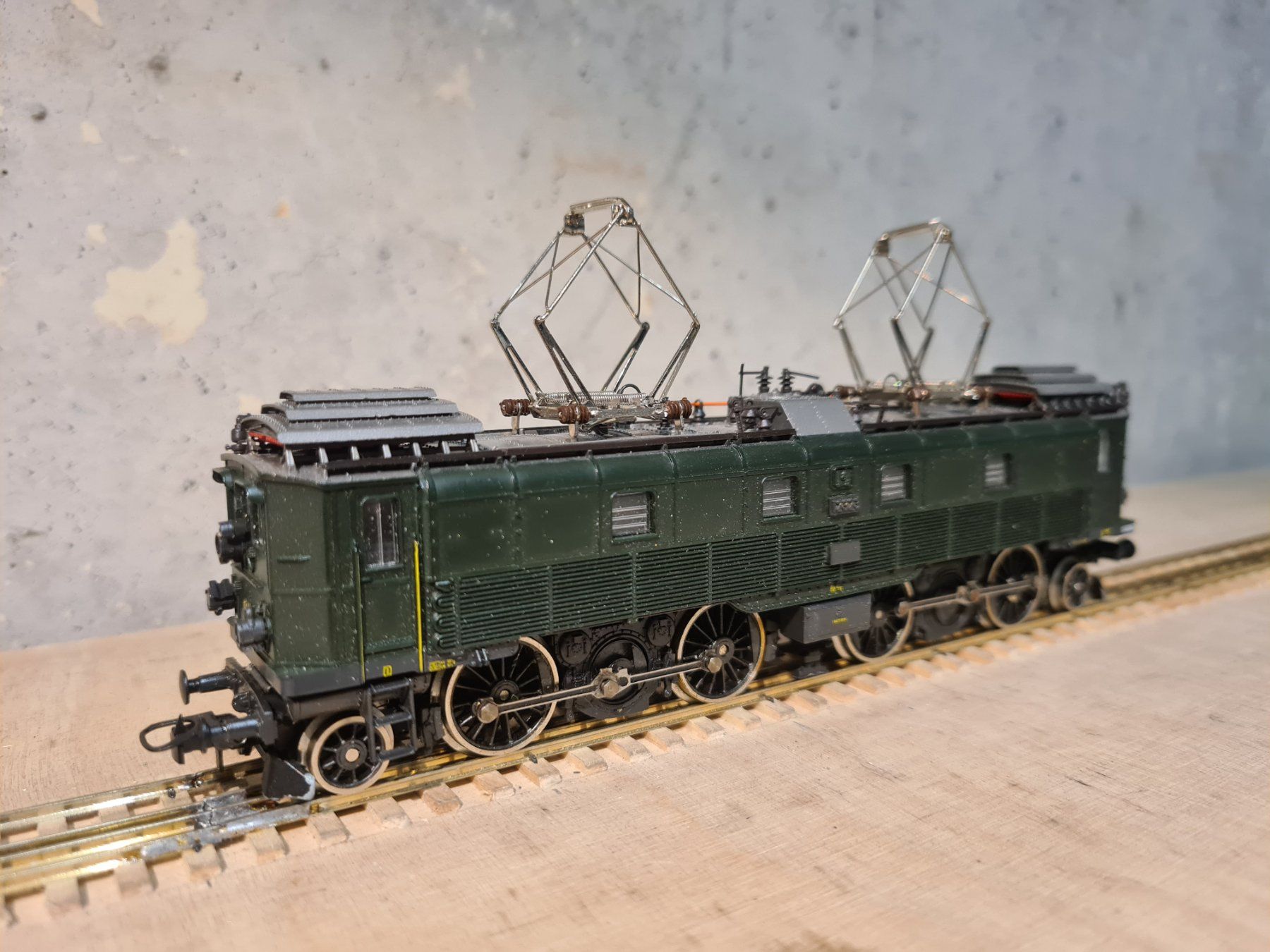 Roco Modellini di ferrovie: Roco SBB Be 4/6 – Usato da Gachnang venduto da 10811 1