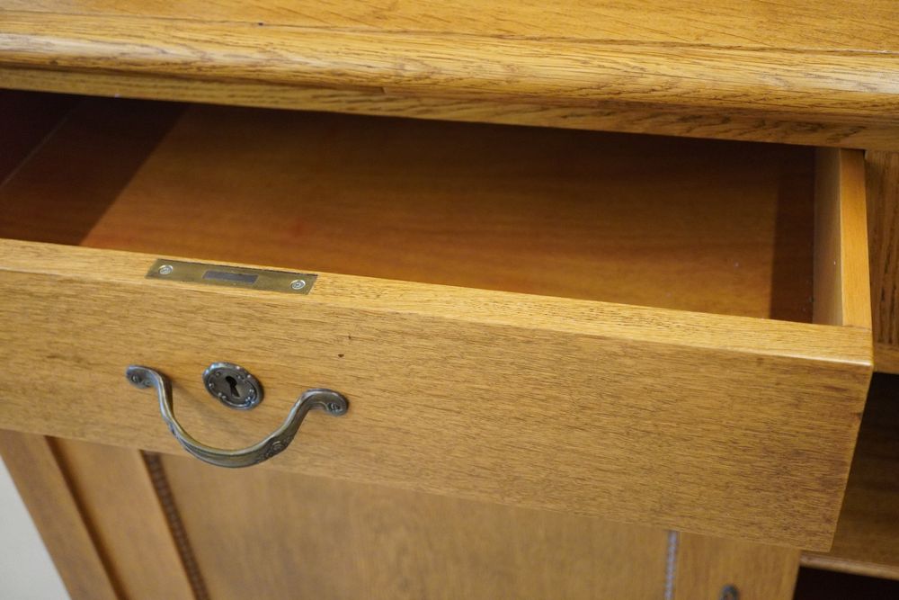 Buffets: Tolles antikes grosse Buffet Küchenschrank L 148 cm   (H078) – D'occasion à Basel par B.W.B. 4