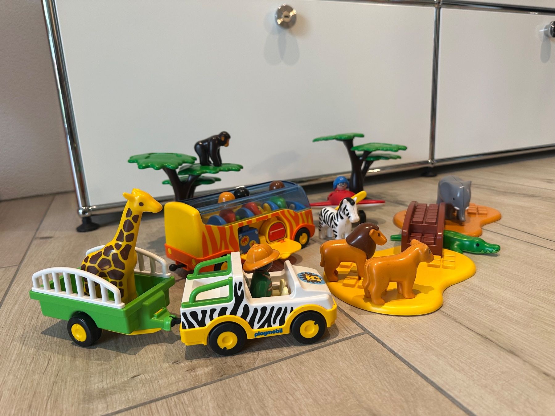 Playmobil Spielzeuge: Playmobil grosse Safari Set 5047 – Gebraucht aus Mühlethal von sarah-davide 1