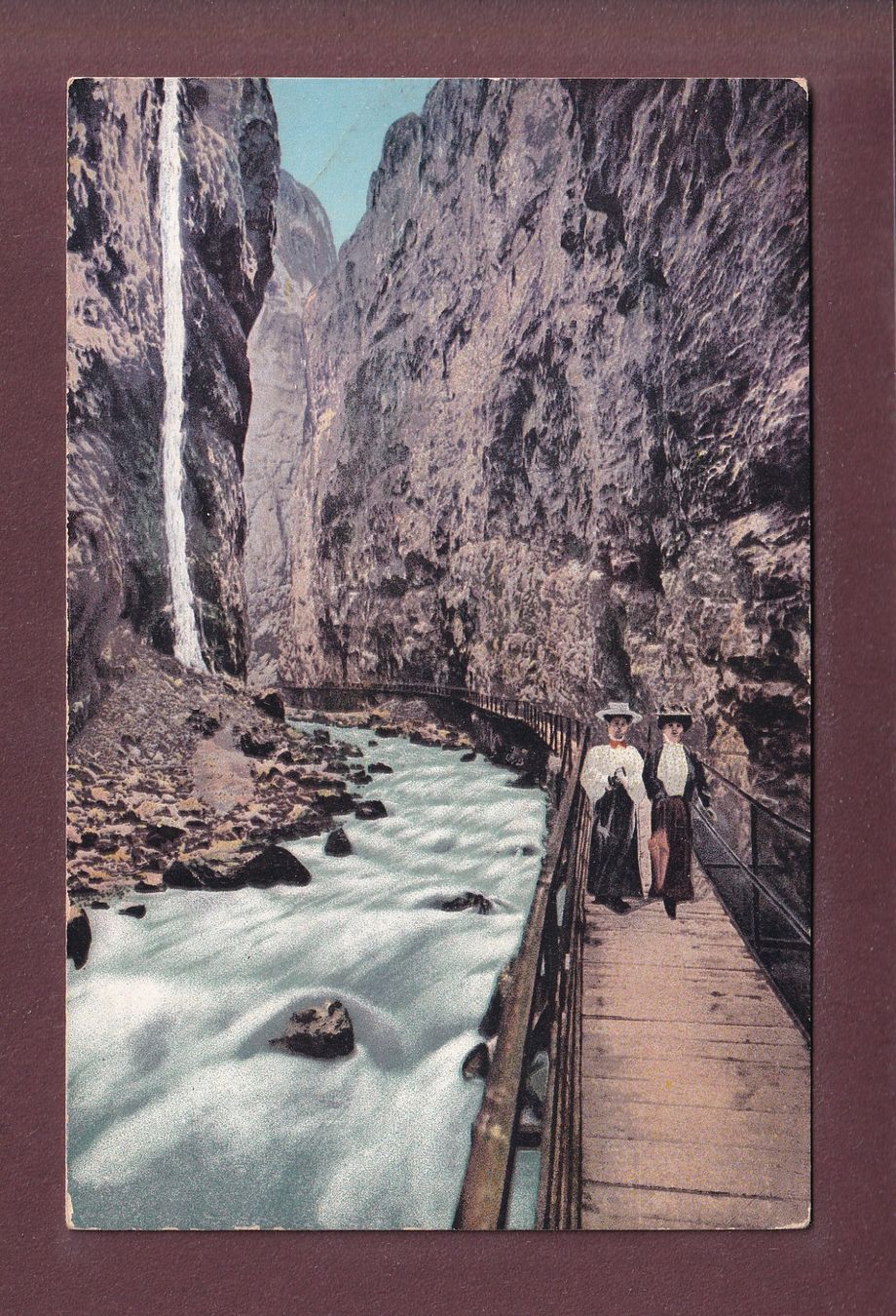 Cartoline postali: Grindelwald - LÜTSCHINESCHLUCHT – Usato da Pully venduto da nicecards