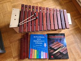 Xylophone Thoman 25 notes bon état avec 2 livres
