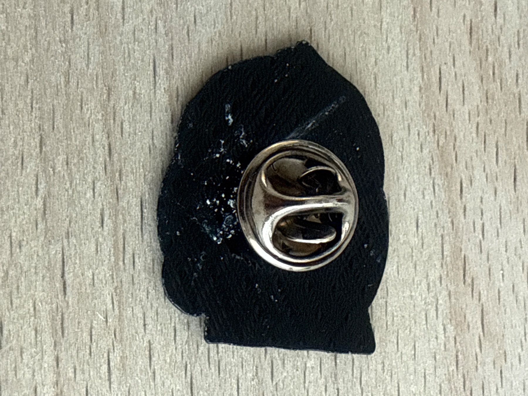 Plaketten & Abzeichen: Pin Stitch – Gebraucht aus Glattbrugg von Schweigmatt 1