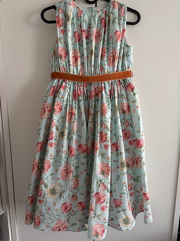 Vestiti & Gonne: Mädchenkleid Festgarderobe – Usato da Jonen venduto da Luzella 1