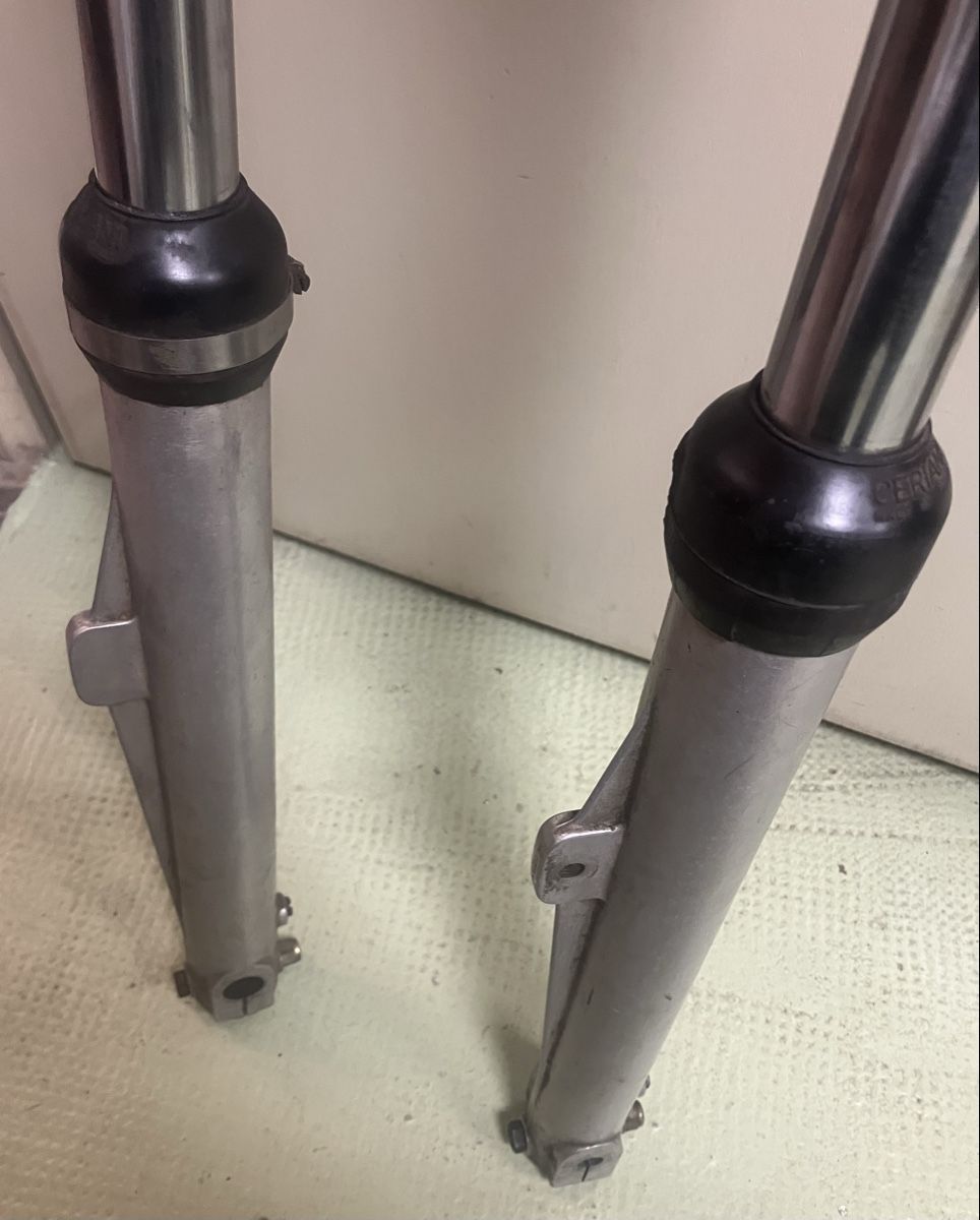 Tutti i ricambio per moto: Ceriani fourche moto Gabel – Usato da Founex venduto da Classic_mike 5