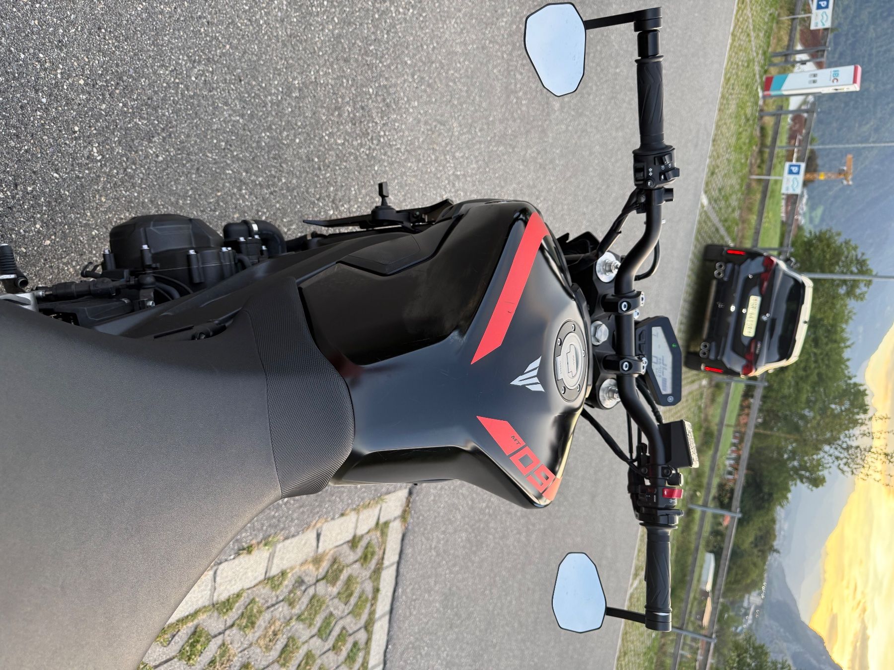 Strada: Yamaha Mt-09 2017 – Usato da Chur venduto da joe_vt9s 6