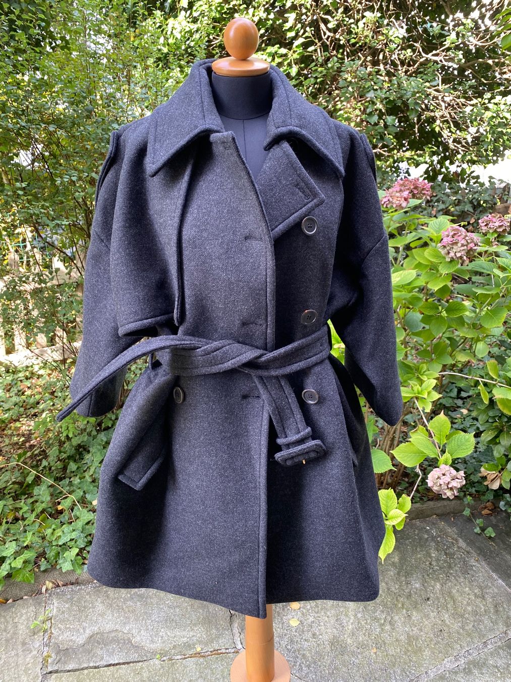 Miu Miu Cappotti: MIU MIU Mantel – Nuovo (secondo la descrizione) da Zürich venduto da JDB_Vintage