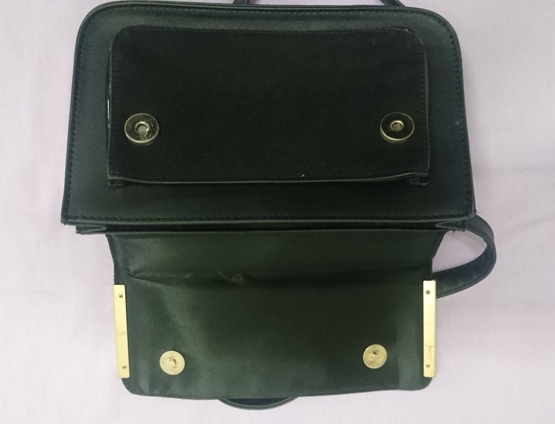Borse da donna: 2x Damen Handtaschen – Usato da hombrechtikon venduto da Marijo 3