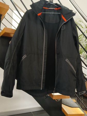 VOLVO Outdoorjacke Grösse M schwarz mit Kapuze